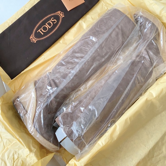 Luxury Leather boot - Picture 2 of 8